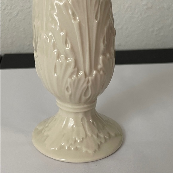 Lenox Elegant Cream Vase - Picture 3 of 5
